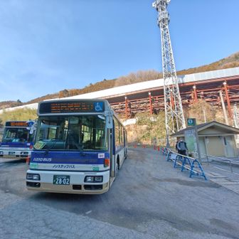 予定より20分早いバスに間に合った。