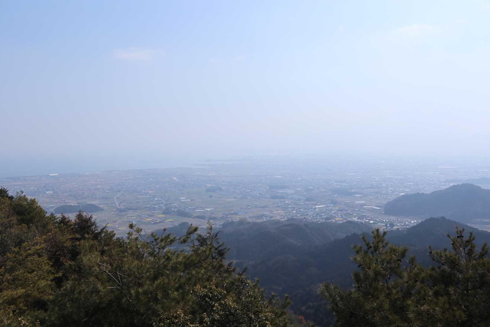 霞が無かったら石鎚連峰が綺麗に見えたのに～