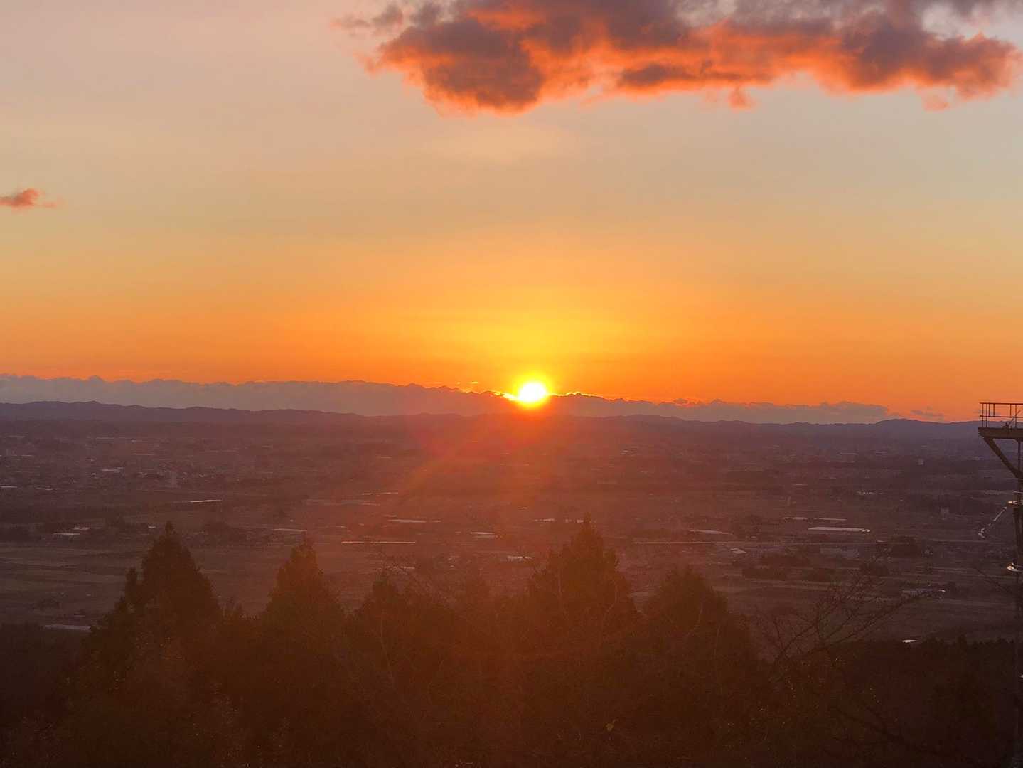 お〜〜‼️‼️
神々しい太陽の光を感じて〜✨✨✨