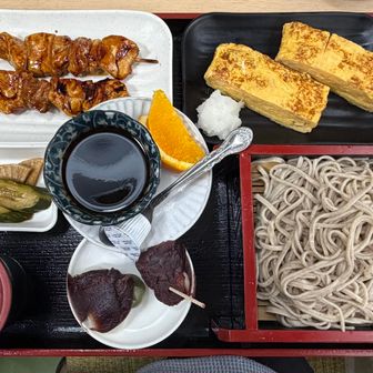 三大名物の蕎麦セット🥢に
オマケのコーヒー☕︎ゼリー　たべすぎだろー