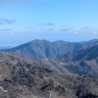 歩いてきた稜線