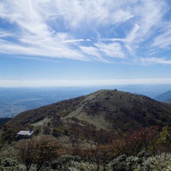 那岐山山頂から。滝山方面パノラマ。
