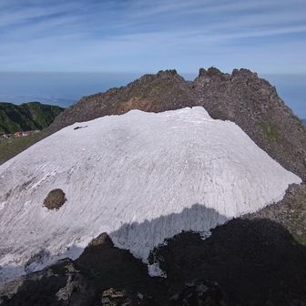 鳥海山（新山）・七高山・行者岳岳・文珠岳（鉾立ピストン山頂泊