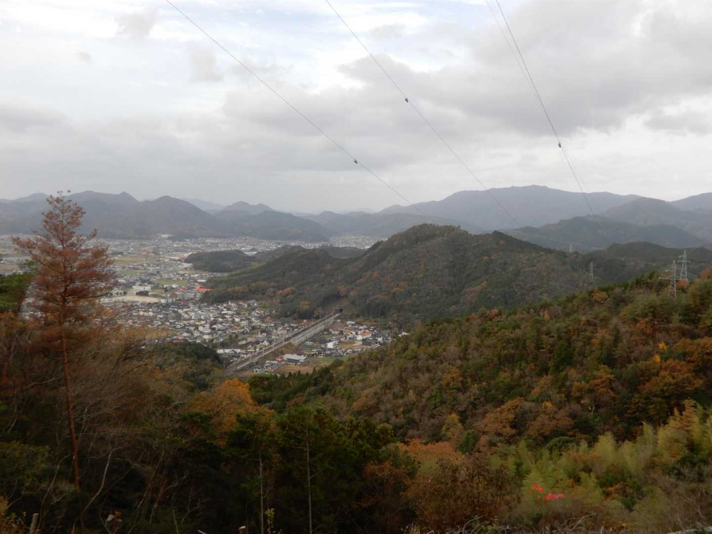 鞍掛山