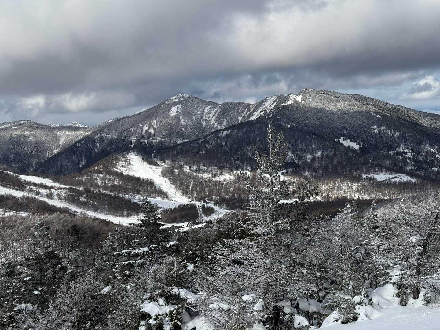 篭登山と水ノ塔山