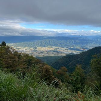 駒ヶ根市
下界は晴れとる