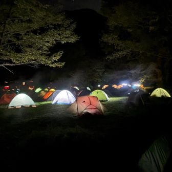 夜明け前のテント場
既に起きてる人が多い