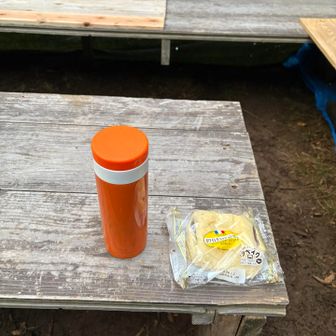 冬季休憩所で休憩して〜下山開始🏃‍➡️