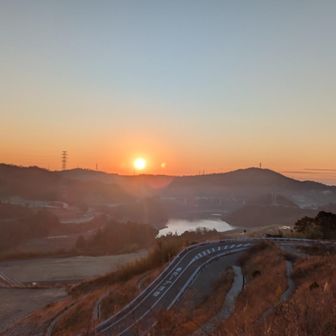 北摂のラルプデュエズから眺める日の出