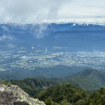 烏帽子岩より