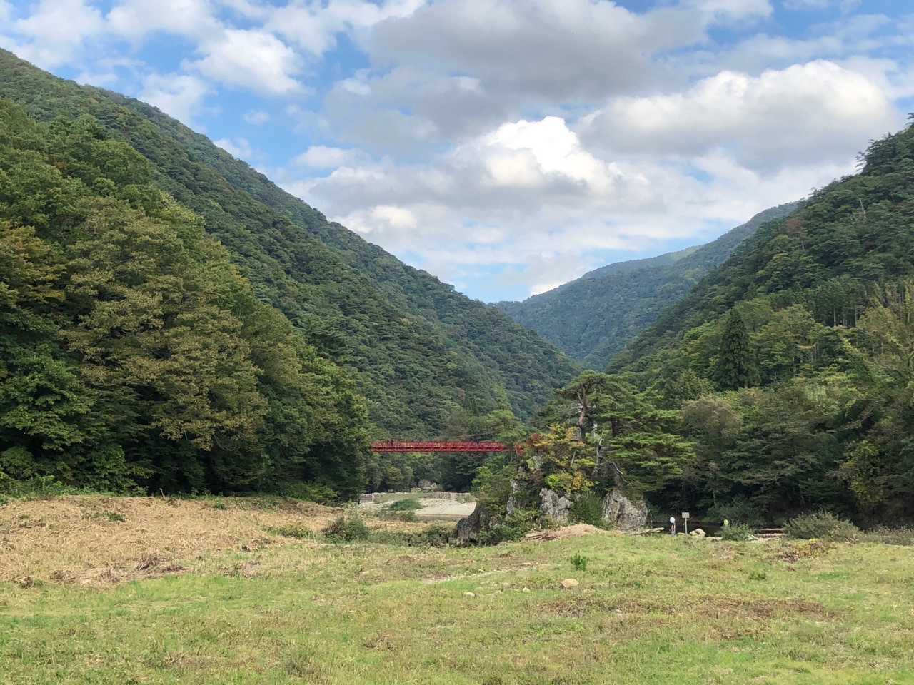 【抱返り渓谷】澄みわたる青さに息を呑む絶景｜秋田・仙北の写真