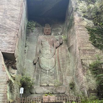 彫られた大仏！