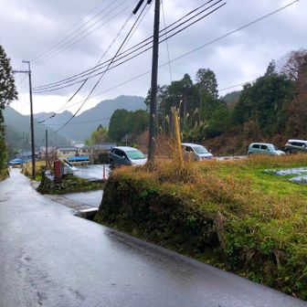 駐車場まで下山して来ました😊

あいにくの雨☂️と小雪⛄️でしたけど 何ヶ所かで開けた展望が見れて良かったです😊

昼までに下山が出来 時間的にもう一山行けそうでしたので七種山に向かいました🚙

最後までご覧いただきありがとうございました😊