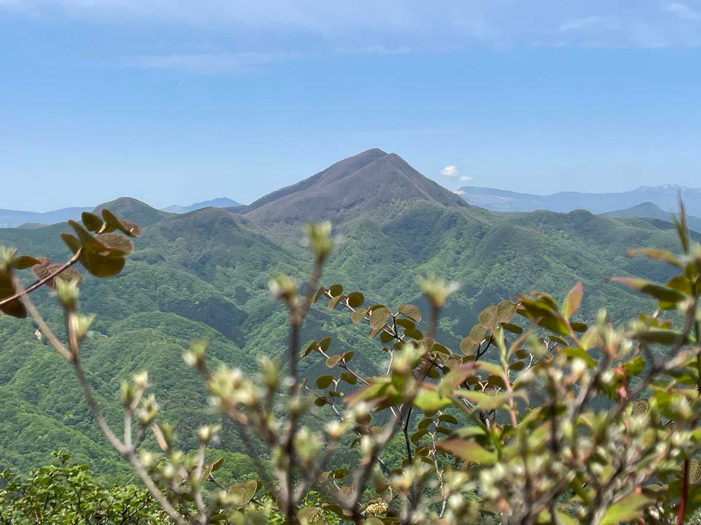 浅間隠山。