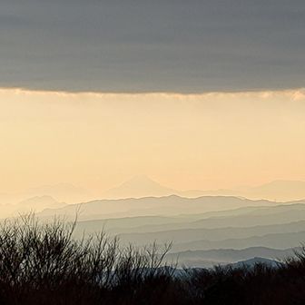 奥に薄っすら見えているのは由布岳？🤔
