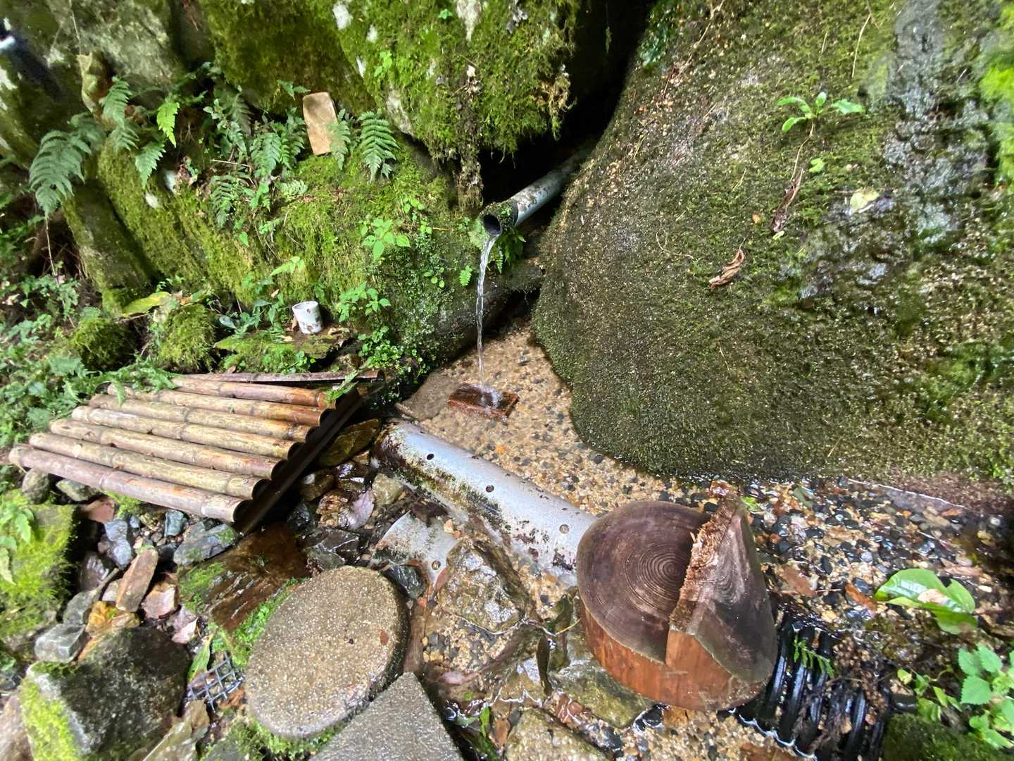 途中、水場有り！