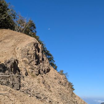 椎矢峠。まだ月あります！