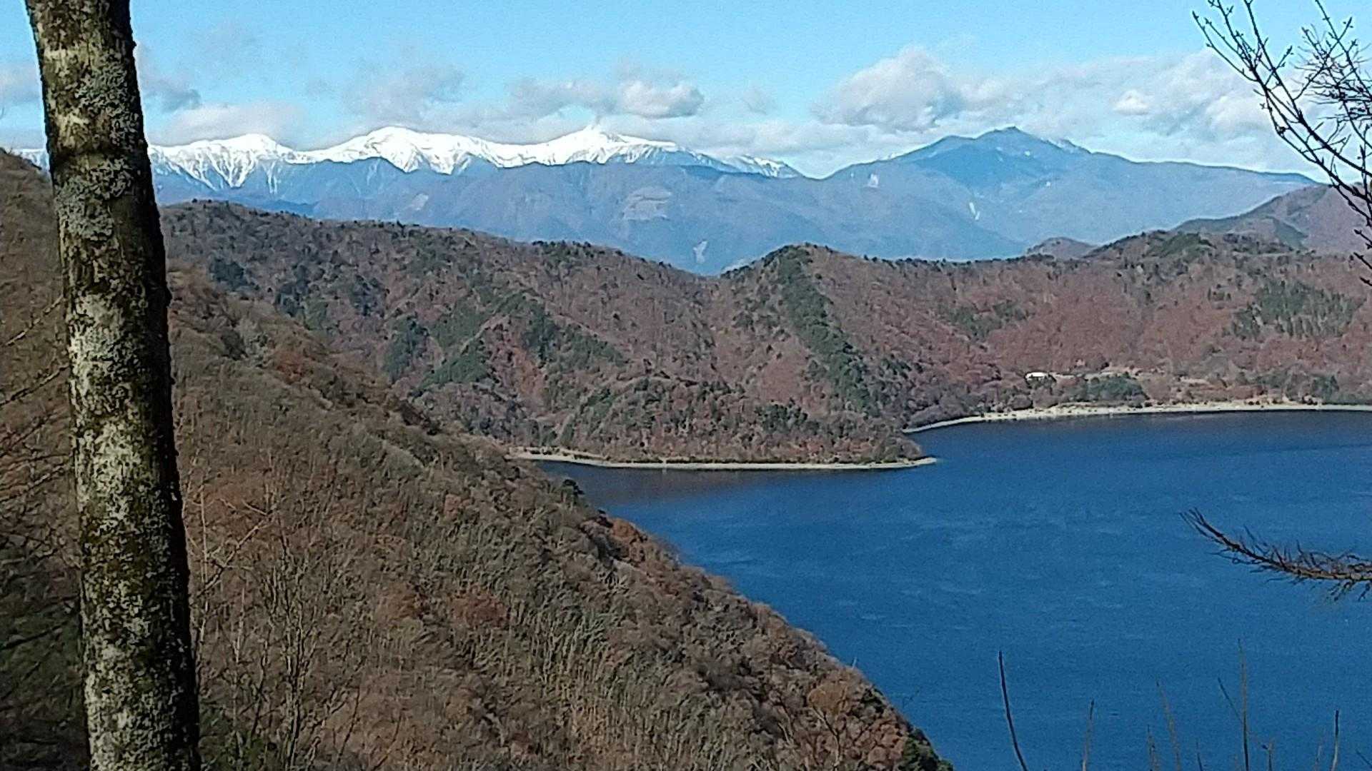 登り始めて南アルプスが
