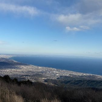 空気は澄んで遠くまで美しい海の景色が見えました