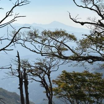 あのてっぺんは市房山ヽ(*＾ω＾*)ﾉ