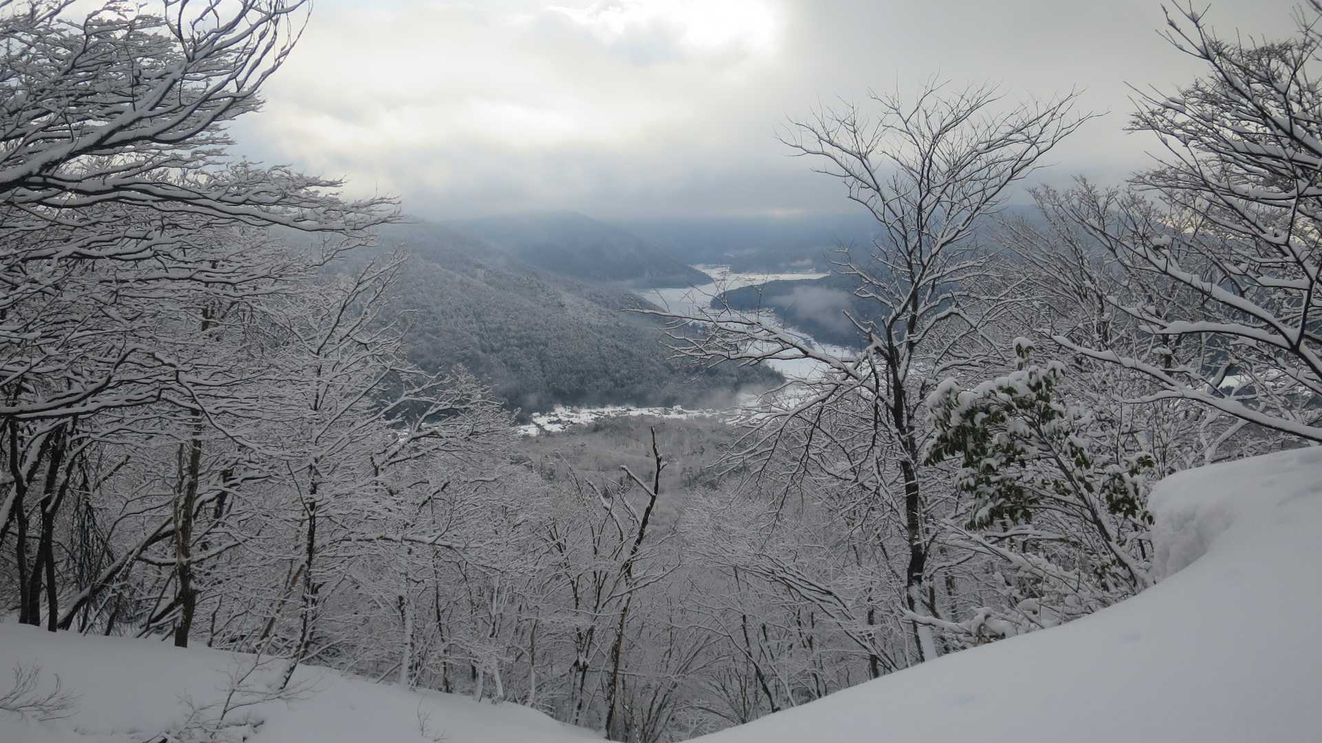 ちょっと明るくなってきた