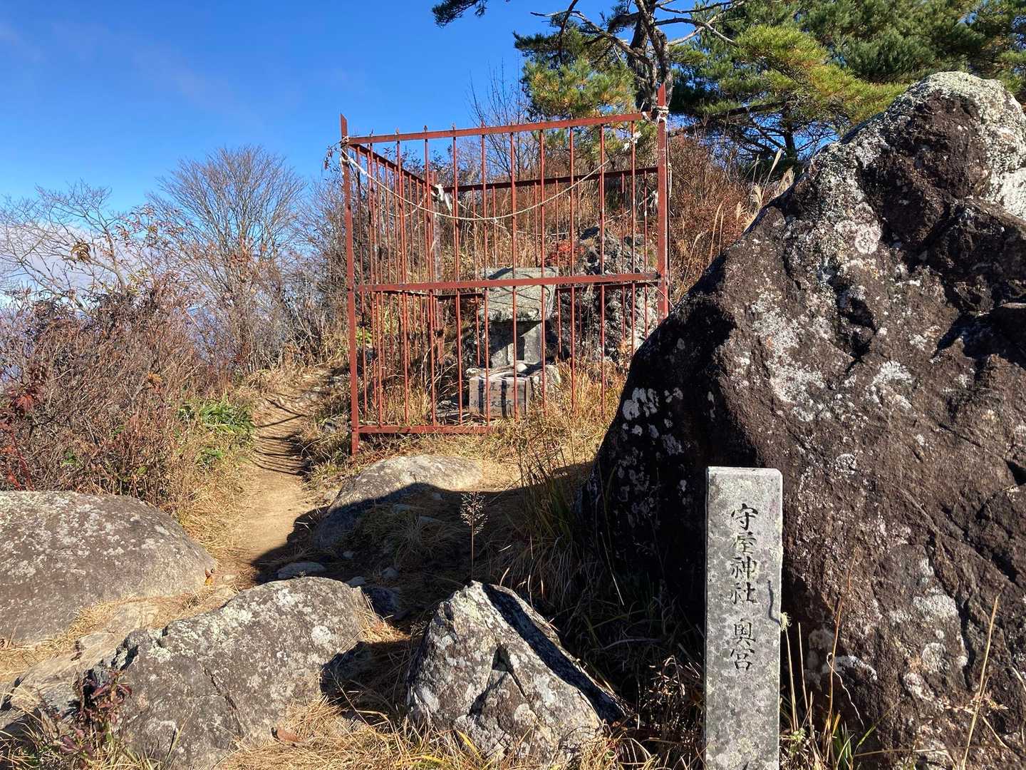 守屋山登山道入口-守屋神社奥宮-守屋山 往復コースの写真