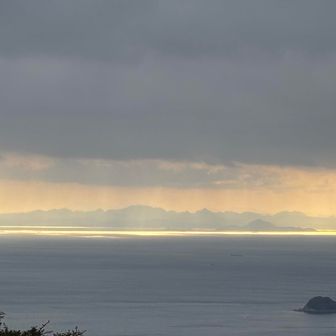 九州国後半島方面？
なんか神々しい？？