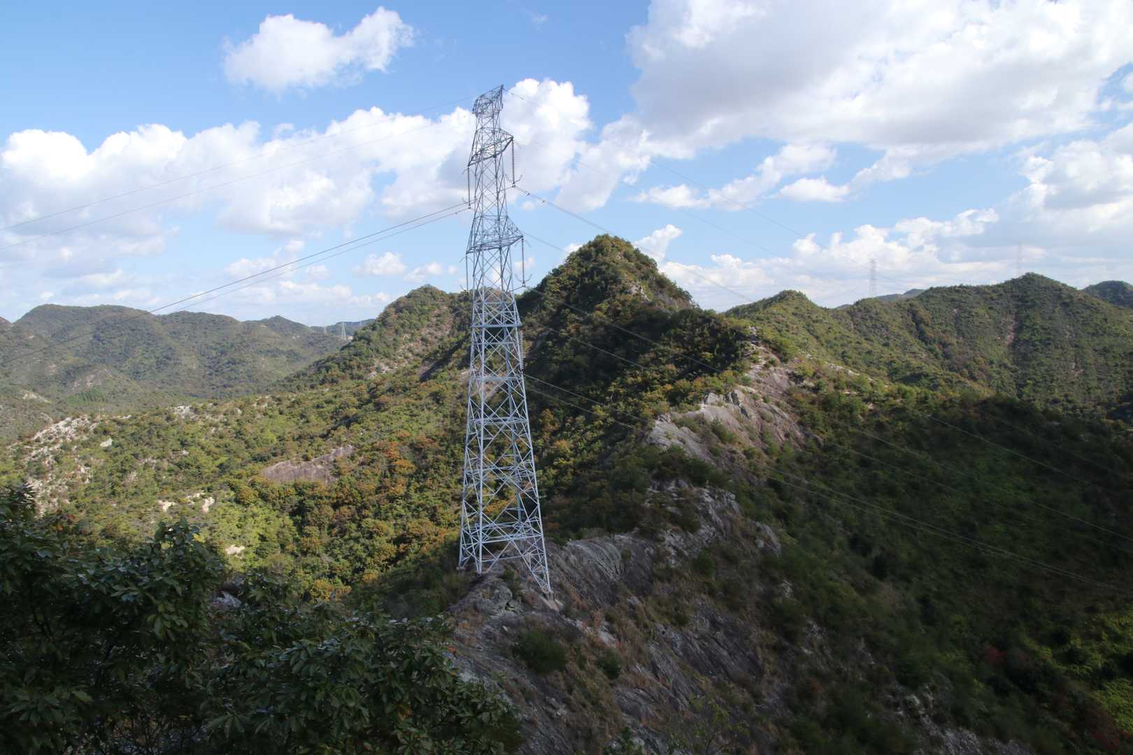 吊り尾根。