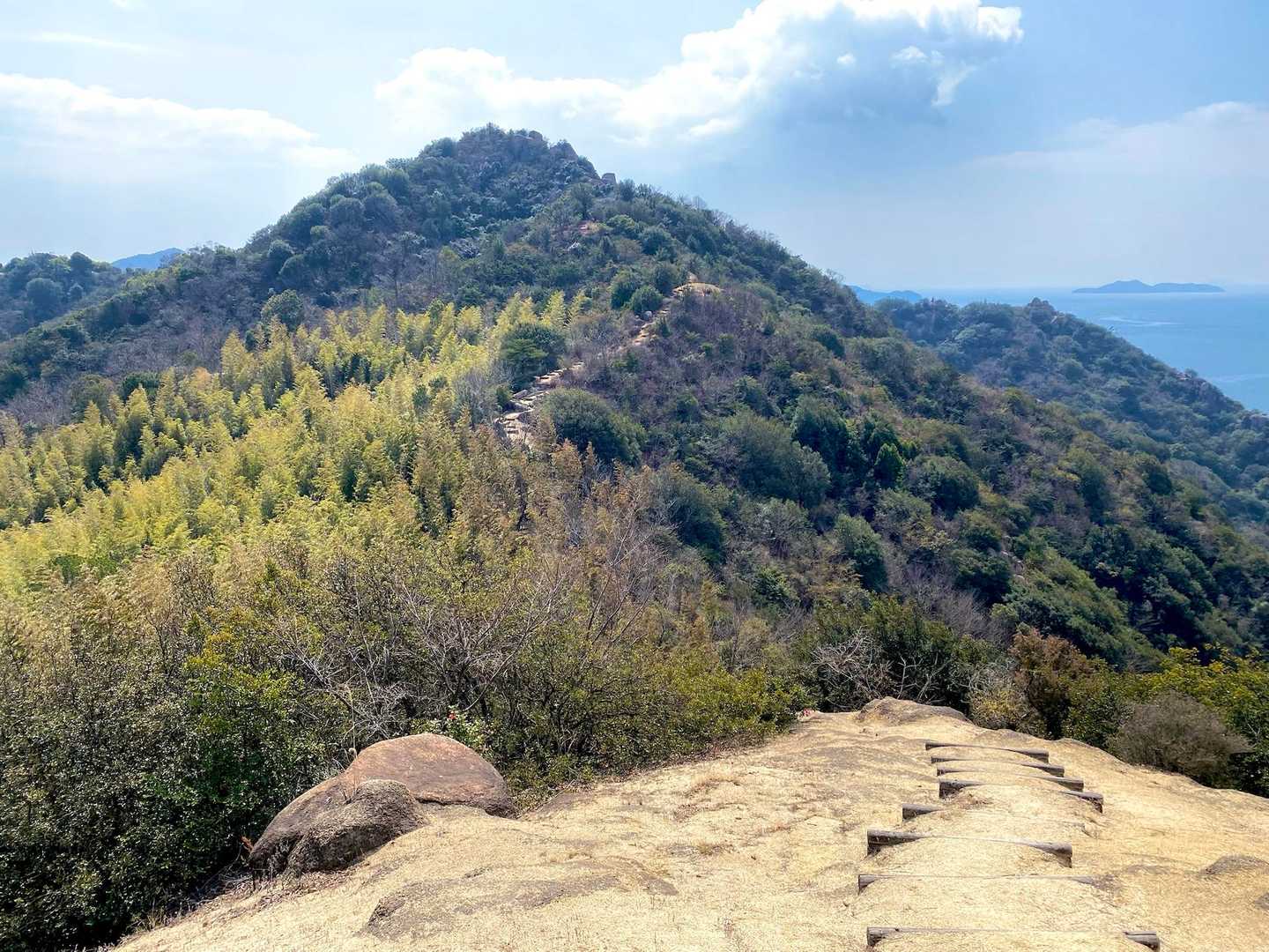 さぁ　立石山山頂に向かいます🥾