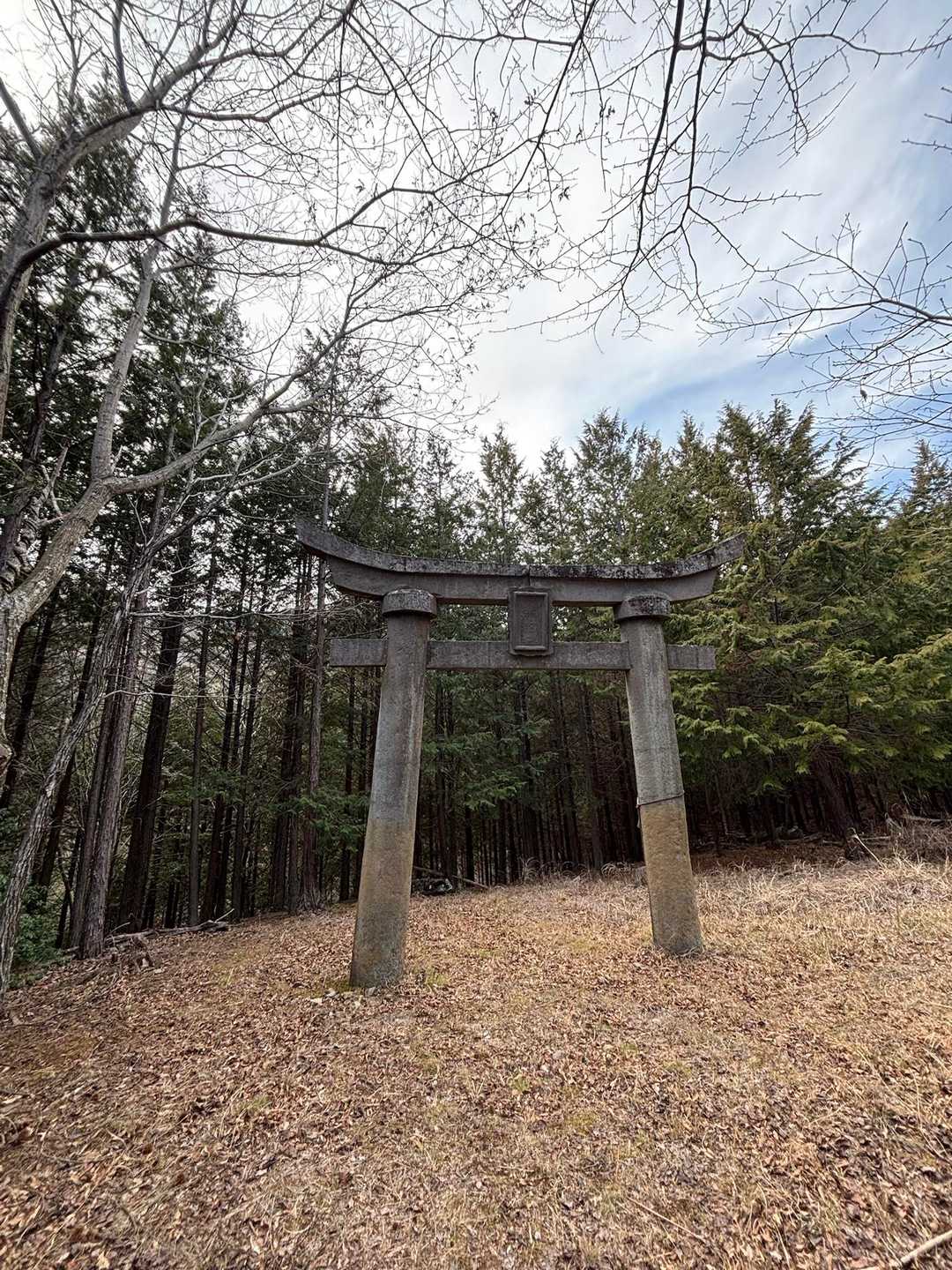 穂見神社里宮-苗敷山登山口-鳥居-穂見神社奥宮-苗敷山 往復コースの写真