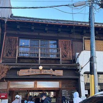 こちらのお店は混んでました