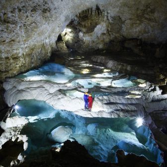 世界の秘境から