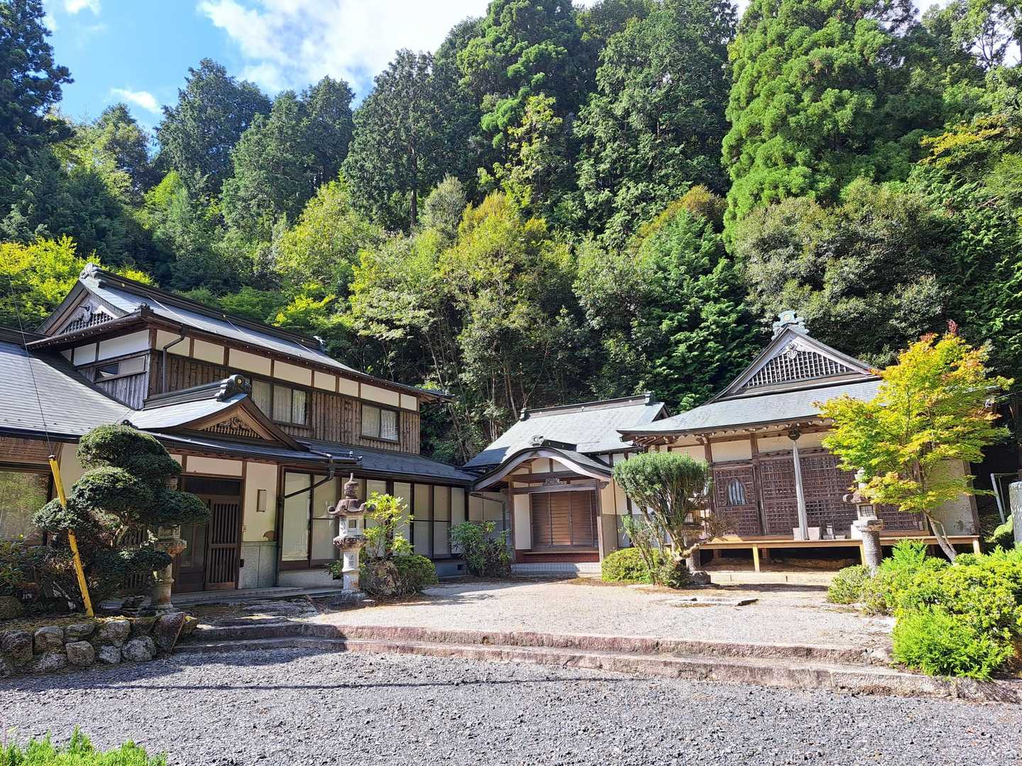 息障寺。民家のような佇まいのお寺です✨