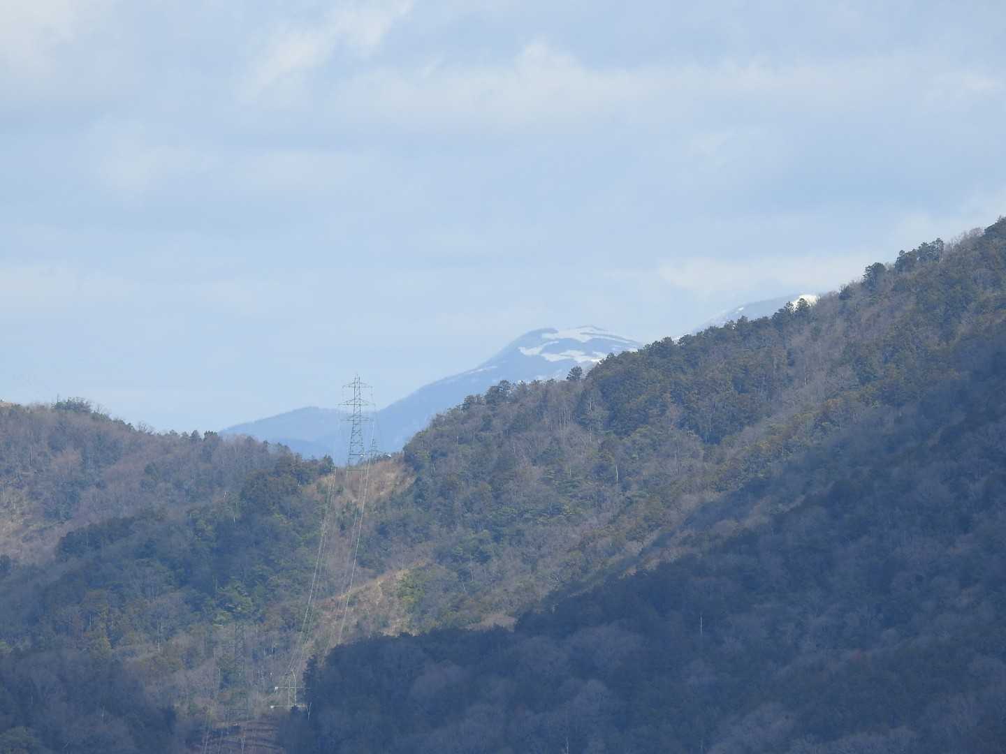 ちらっと霊仙山。だと思います。