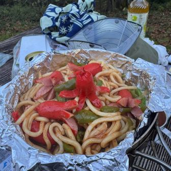 友達が名古屋のご当地パスタ、あんかけパスタをつくってくれたよ〜！おいしかった♡赤いタコウインナーは外せないんだって^^