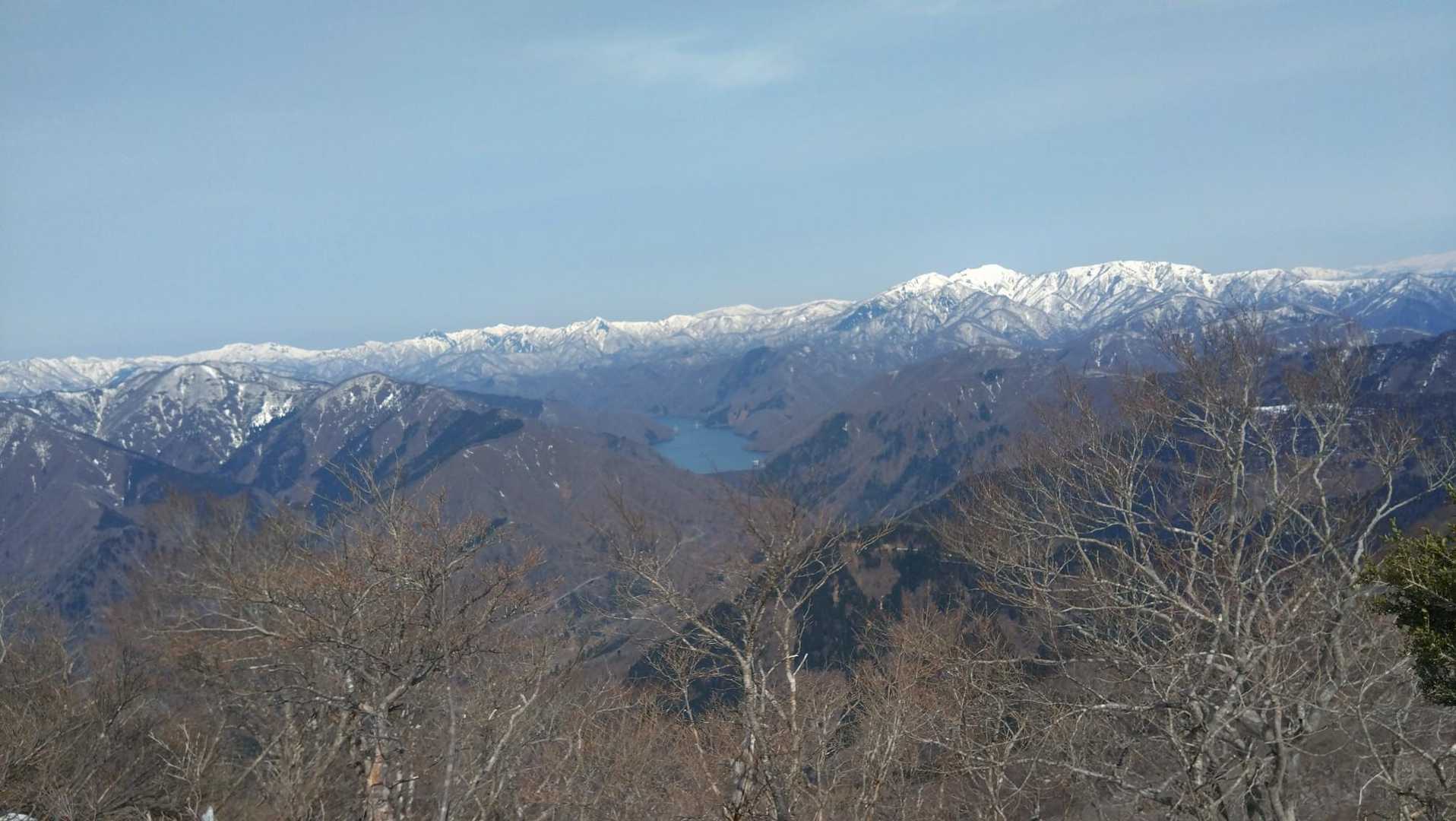 ずーっと地味登山道歩きだったからテンション上がるわ😆