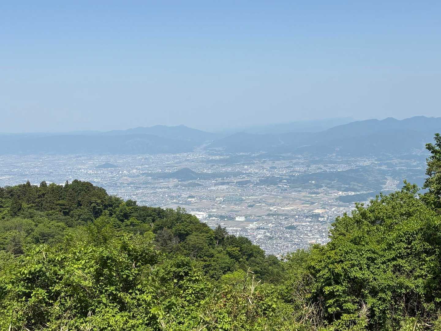 奈良側，今日はよく見える。