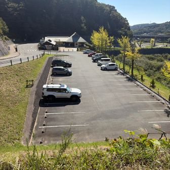 ふるさと公園　南駐車場