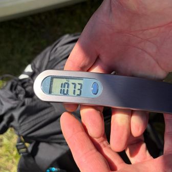 出発時点と比較して約2,5kg減。テントが濡れてるから出発時と変わらない、とか言う人いるけどw
疲れてるから重たく感じるだけです
