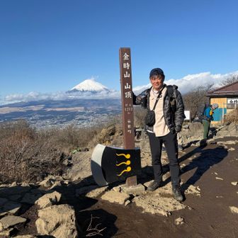 今回は自撮り棒のリモコンの電池が切れて、撮っていただきました。はいチーズって声をかけてもらうと自然と笑顔☺️になるよね👍