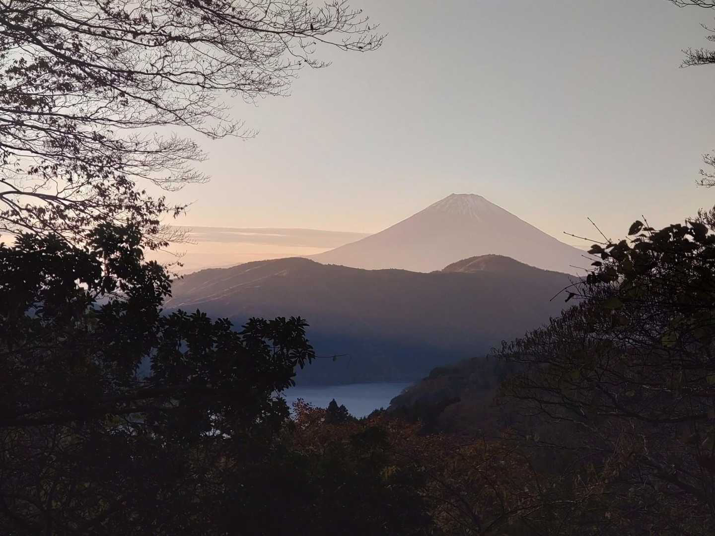 夕暮れの富士山
