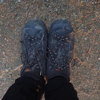 キャラバンのローカットトレッキングシューズＧＫ７１。