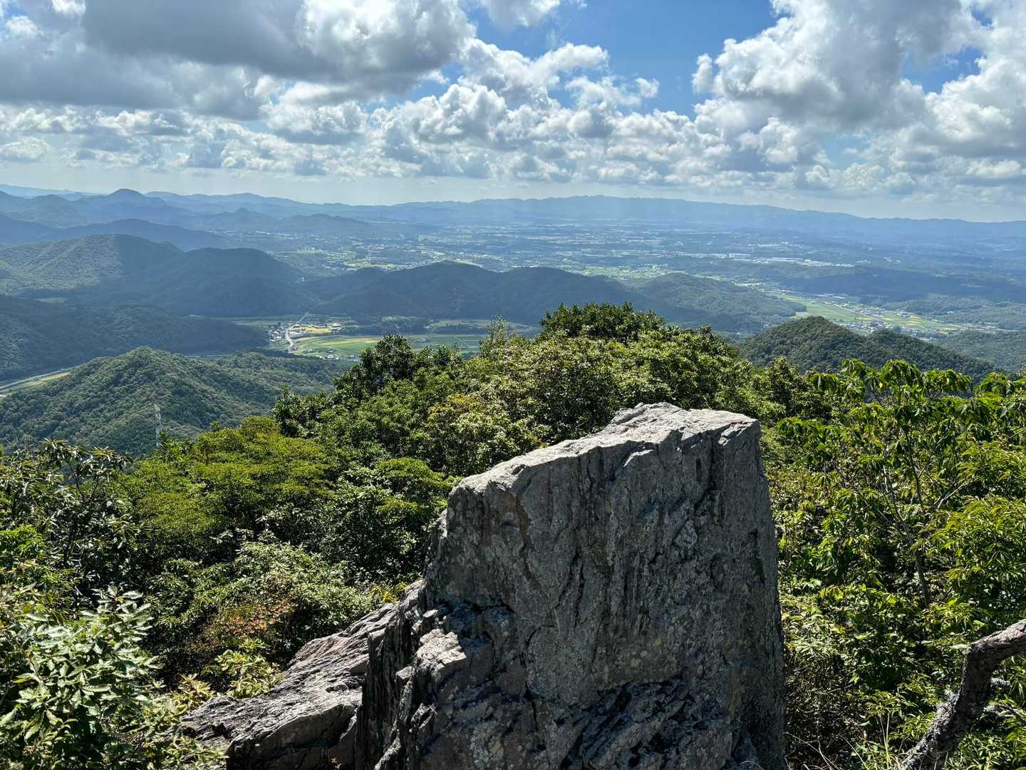 藍本駅-虚空蔵山登山口-虚空蔵山-八王子山-大谷山-草野駅 縦走コースの写真