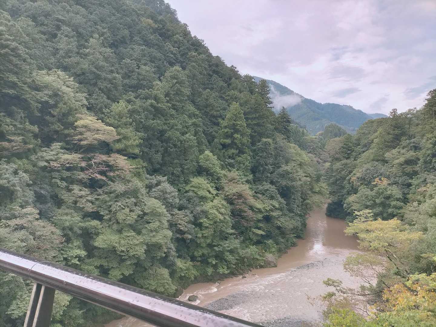 昭和橋を渡って