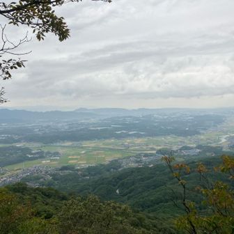 眼下に田園風景広がります
