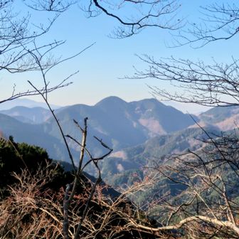 どこの山が見えてるんだろう😅
景色が素敵🎵