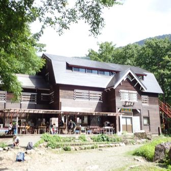 猿倉荘に着いた！
コーラで乾杯！
