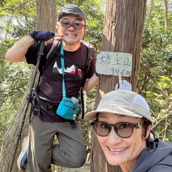 一旦、アスファルト道に出て、坊主山にピストン。すぐに着くので行ってみよう！