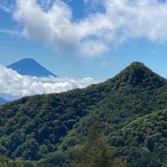 この峠から黒富士の名前が付いたようです