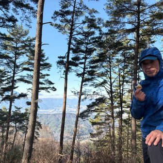 ようやく座らせてもらえました😭
疲れ果てお腹が空いているのか空いていないのかわからない状態でしたが、とにかく食べる🍙